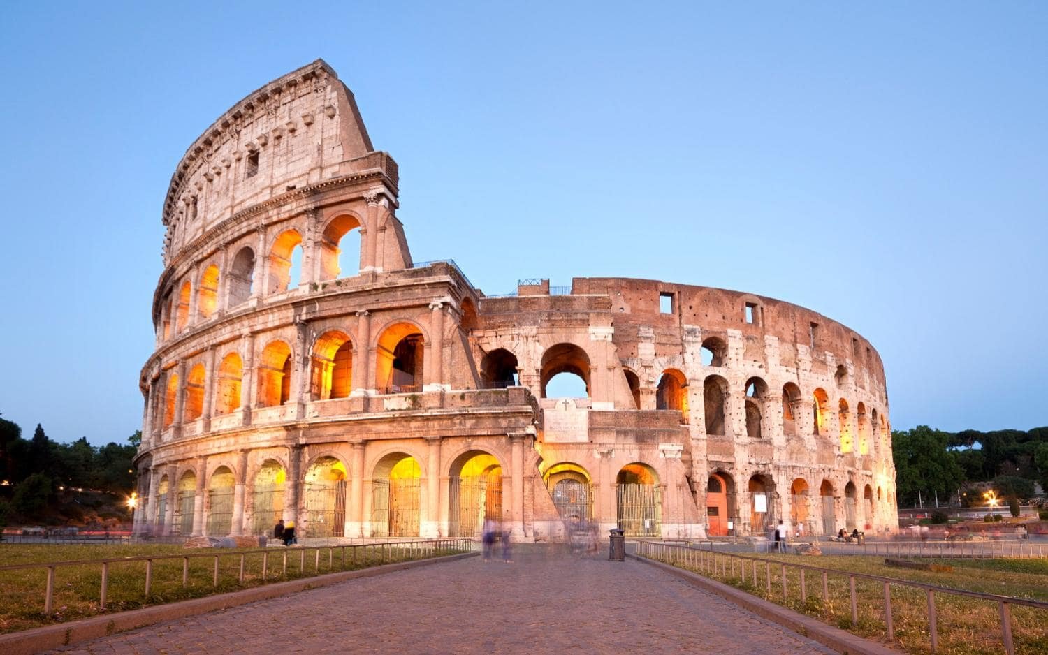 The Secrets Of 10 Worlds Famous Landmarks