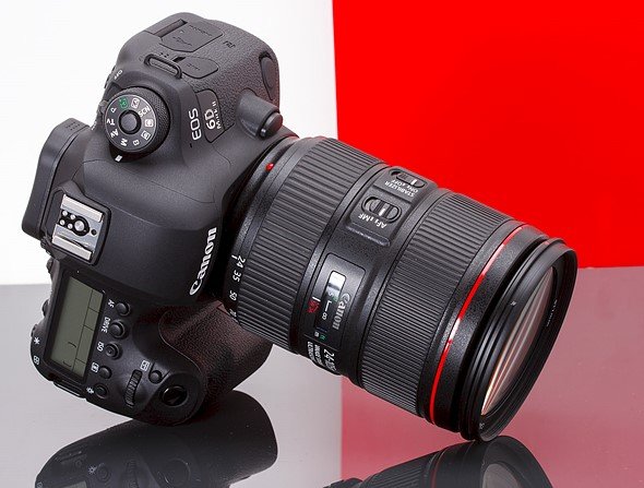 Nikon D750 Vs Canon Mark II : Which is Better Choice?