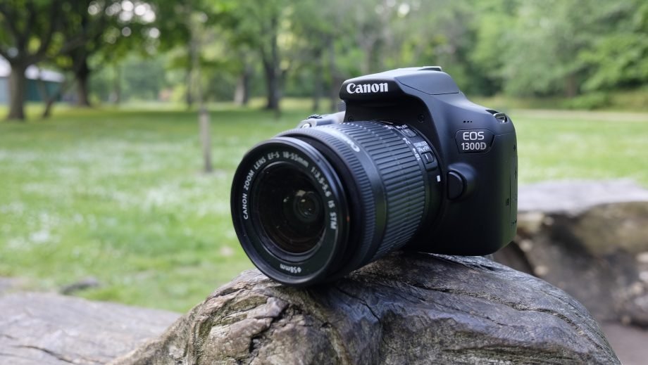 canon-eos-1300d-4