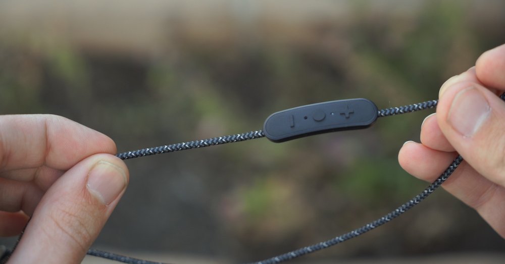 Jaybird Tarah Pro vs X4 Which One is Better? Jaybird Tarah Pro vs X4