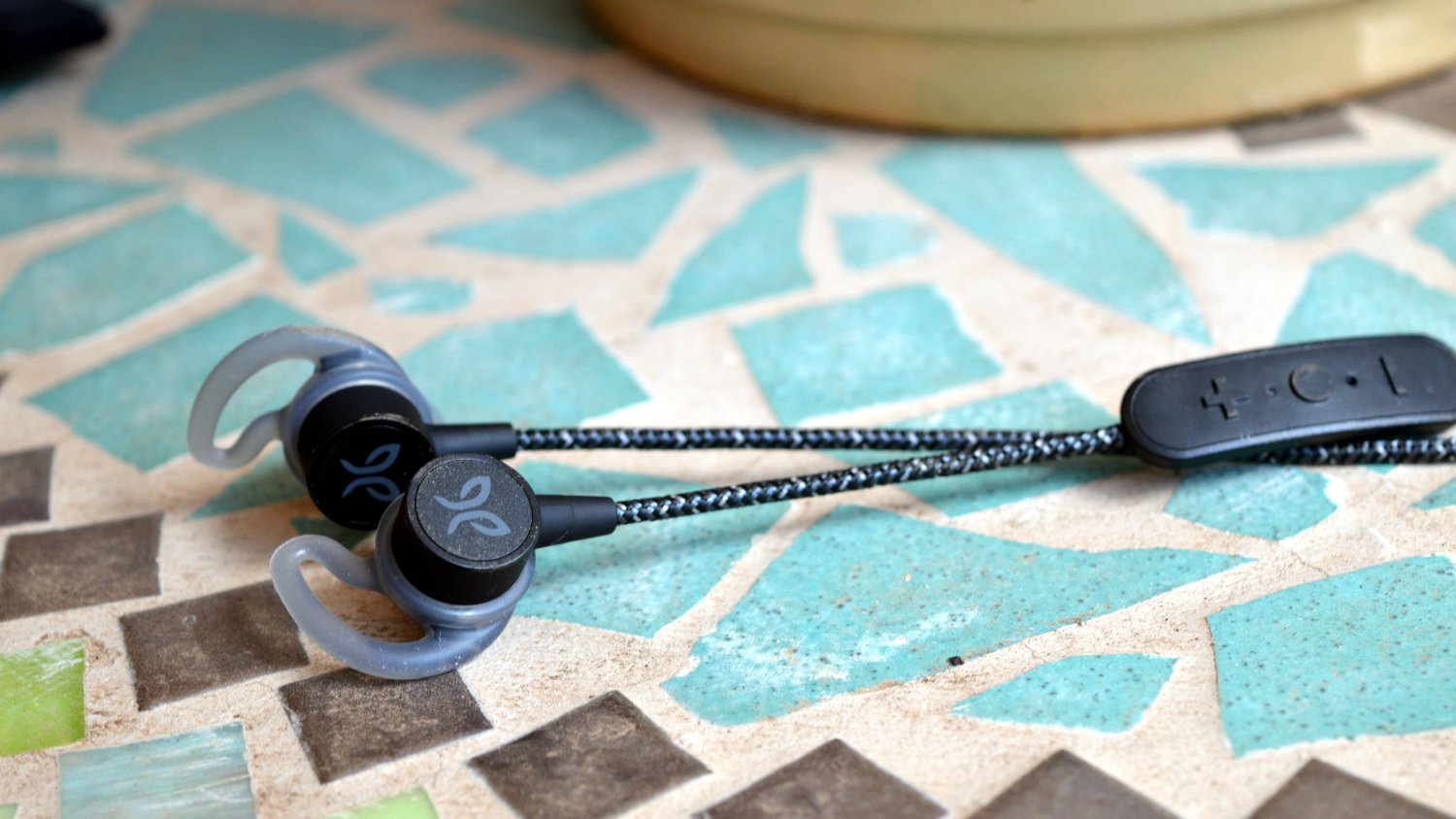 Jaybird Tarah Pro vs Sennheiser CX SPORT Which to Buy? Jaybird Tarah