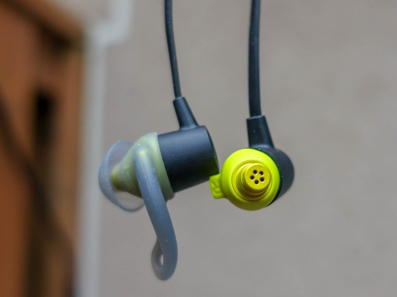 Jaybird Tarah vs Tarah Pro Which to Buy? Jaybird Tarah vs Tarah Pro