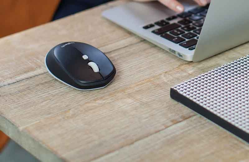 Logitech M557 Vs Logitech M337 Mouse Which One Is Worth Buying The Style Inspiration Logitech M557 Vs Logitech M337 Mouse Which One Is Worth Buying The Style Inspiration