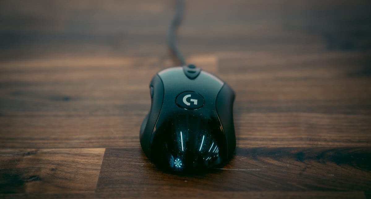 Logitech-MX518 mouse (1)