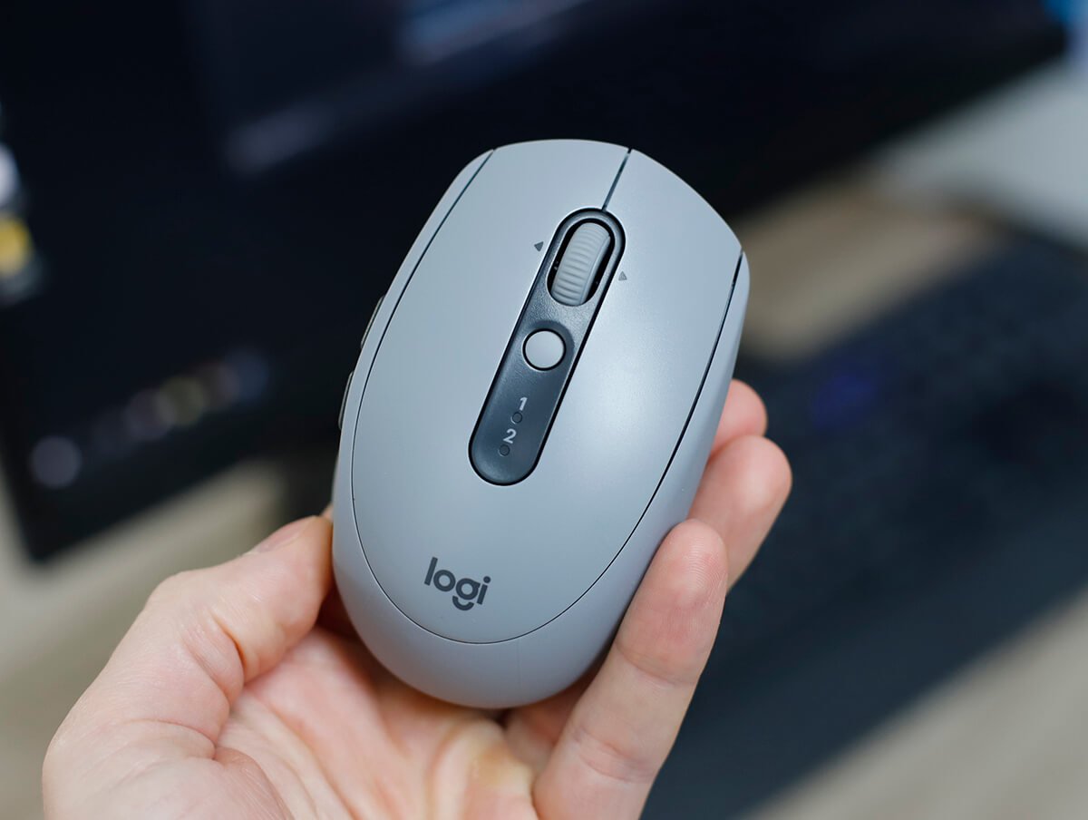 Trolley træner modtagende Logitech M590 vs M330 Mouse: Which One is Better in Silent Feature?