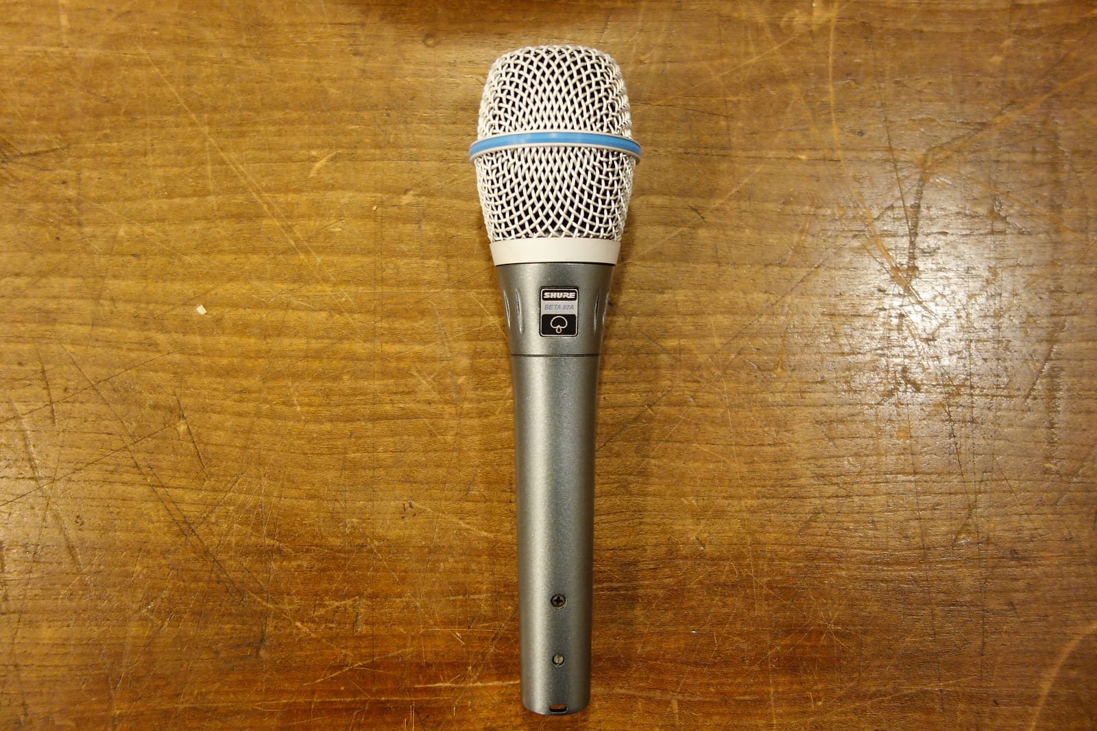 Blue en.CORE 300 vs Shure BETA 87A Which One Is Better? Blue en.CORE