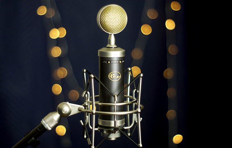 Blue Baby Bottle Vs Shure Sm7b Which To Buy The Style Inspiration Blue Baby Bottle Vs Shure Sm7b Which To Buy The Style Inspiration