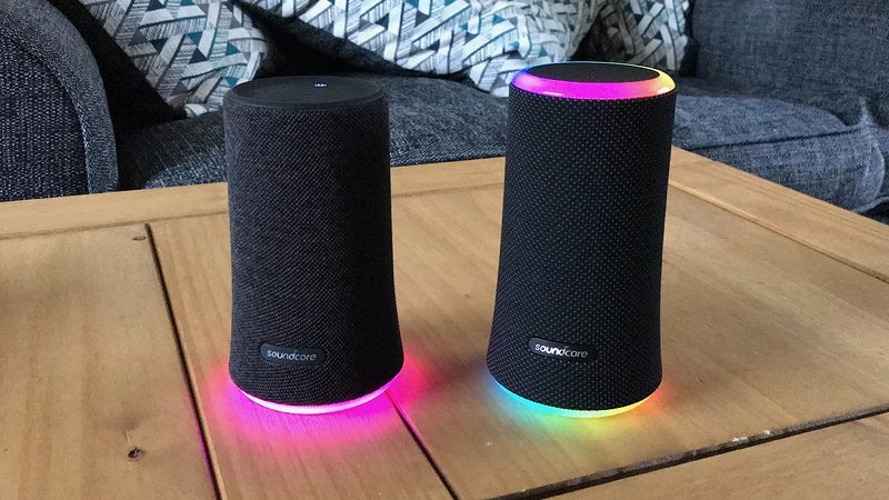 Anker Soundcore Flare vs Anker Soundcore Flare 2