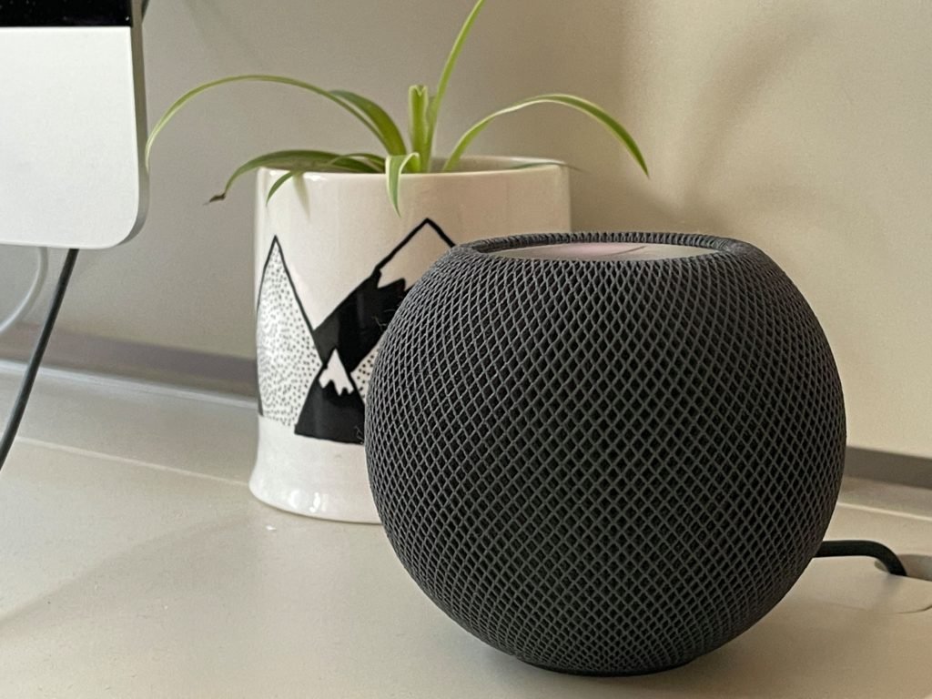 Amazon Echo Dot 4th Gen vs Apple HomePod Mini: Which One Is Good to Buy