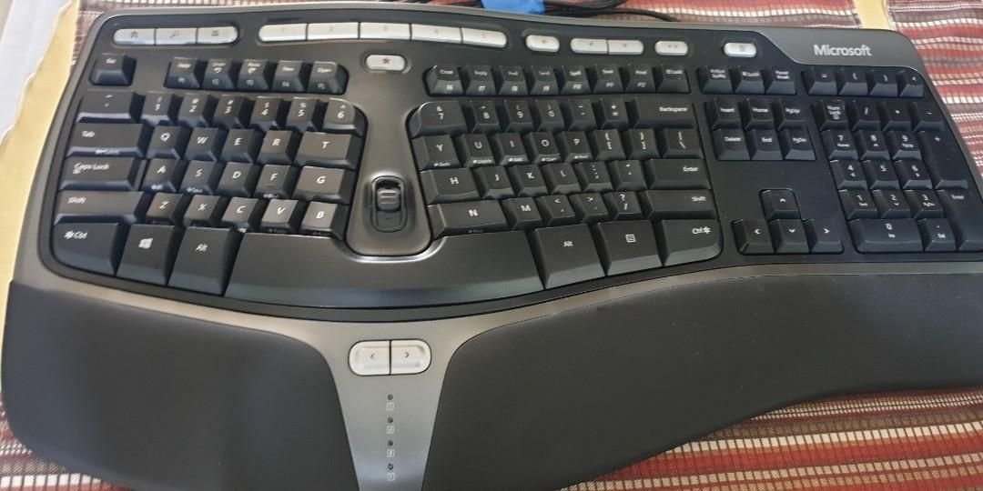 Microsoft Natural Ergonomic 4000