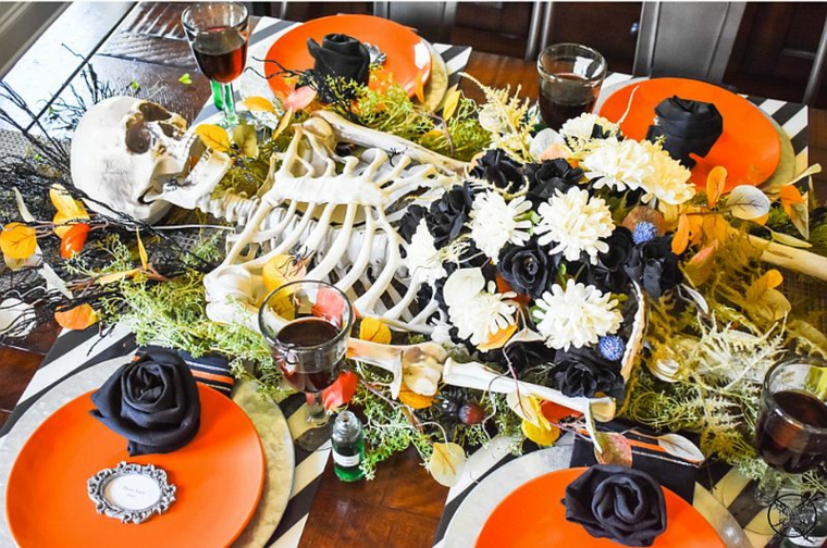 30 Halloween Centerpieces Ideas to Decorate Your Home