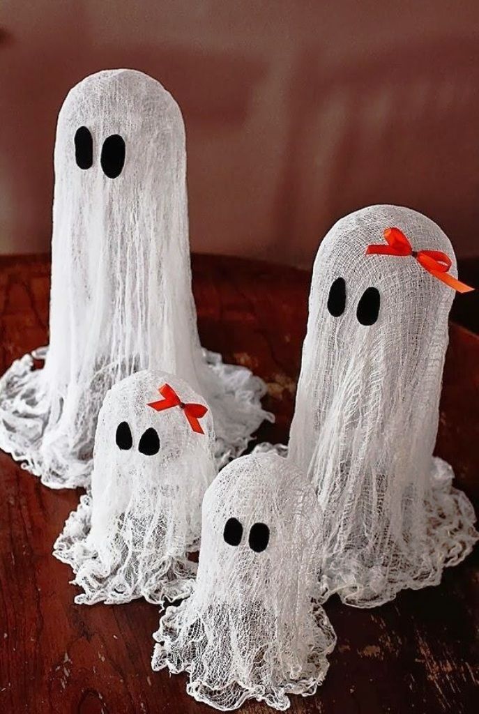 Halloween Creative Crafts to Decorate Spaces