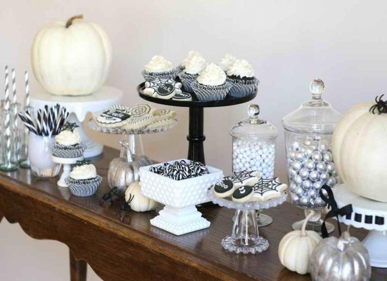 Halloween Table Decoration Ideas With Halloween Recipes