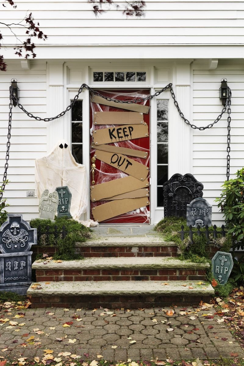 Ways to decorate your door for Halloween