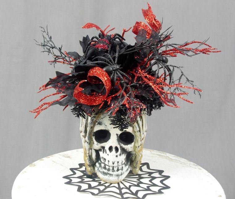 Red and Black Halloween Decorations Ideas