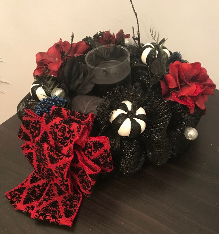 Red and Black Halloween Decorations Ideas