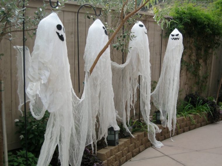 Scary Ghost Ideas for Halloween Decoration