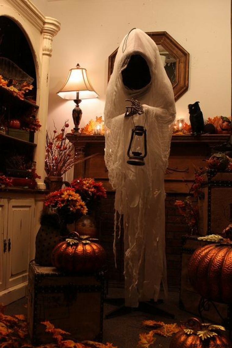Scary Ghost Ideas for Halloween Decoration
