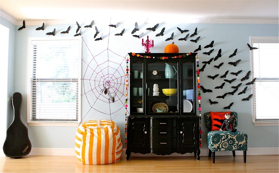 Ideas to Decorate the Hall and the Entrance of Your House for Halloween