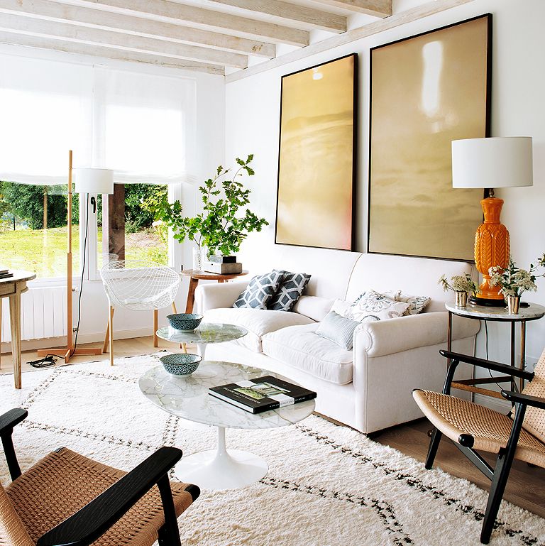 13 Inspiring Ideas to Decorate Your Living Room With White Theme