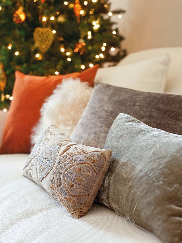 20 Christmas Decoration Ideas With Precious Ornaments