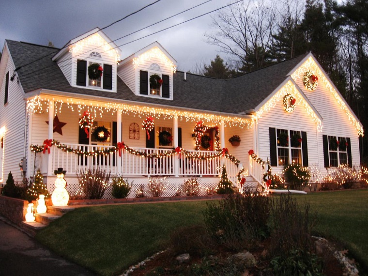 20 Different and Amazing Christmas Decoration Ideas