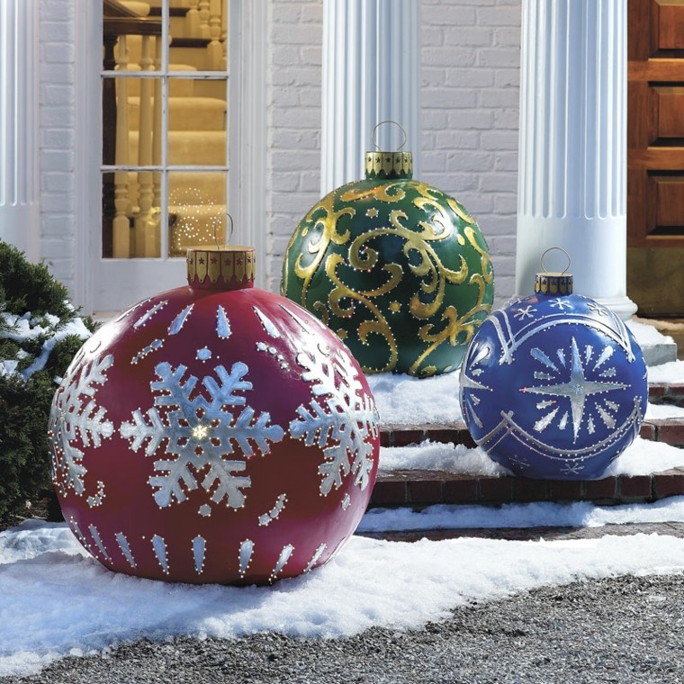20 Exterior Decoration Ideas for Christmas