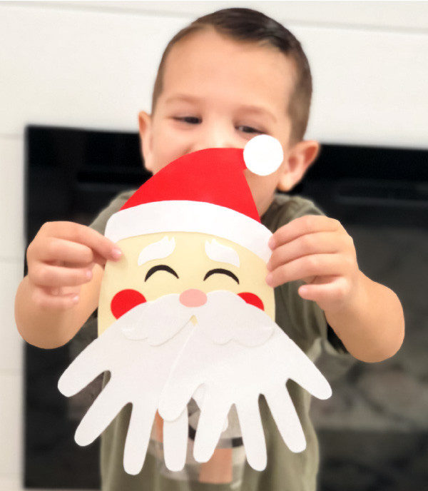 27 Easy and Beautiful Christmas Crafts Ideas to Do With the Little One