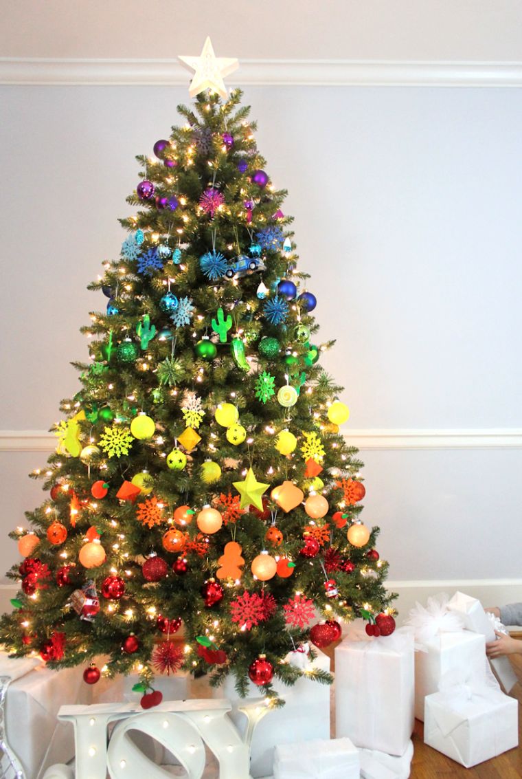 30 Simple Ideas to Decorate Your Christmas Tree