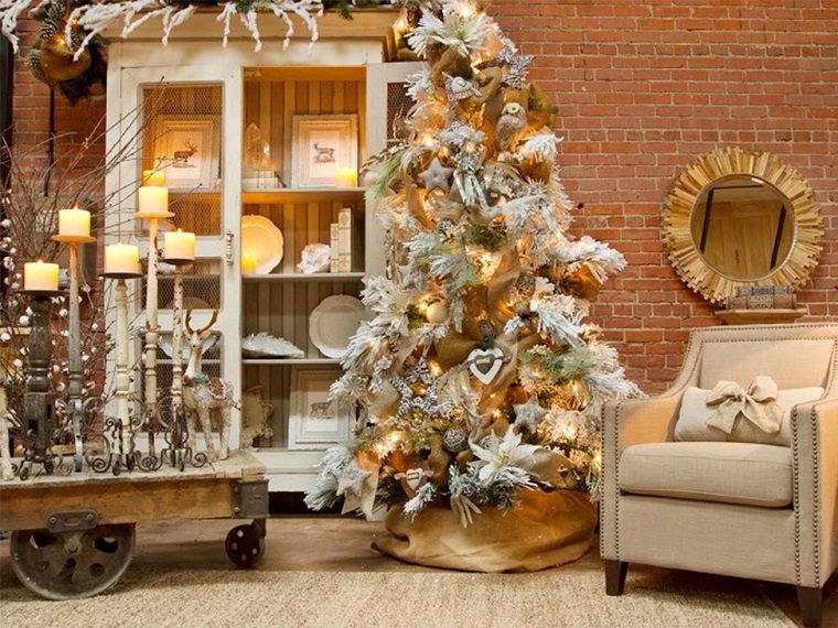 35 Creative and Original Tips to Decorate Christmas Tree