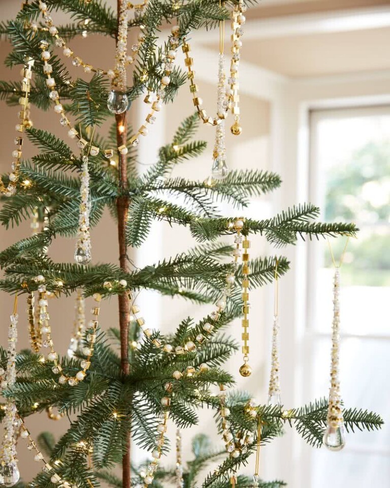 56 Christmas Decoration Trends in Colors and Styles