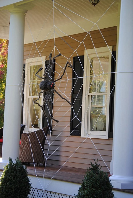 Ideas to Decorate Your House This Halloween Without Spending a Lot