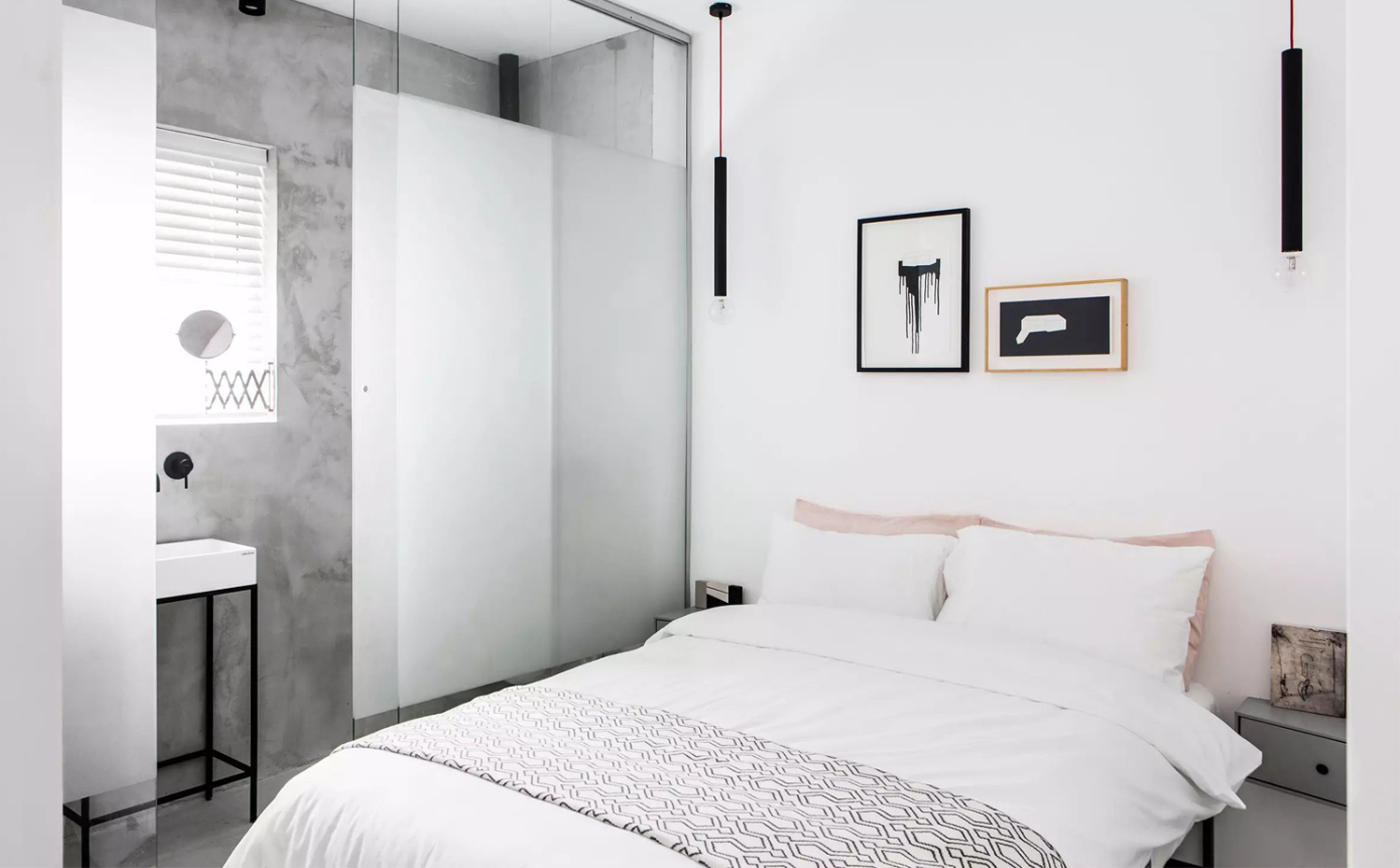 14 Tricks to Gain More Space in a Mini Bedroom