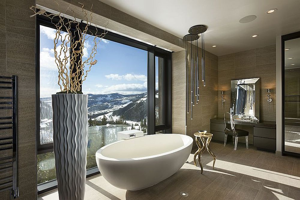 15 Beautiful and Impressive Luxury Bathrooms