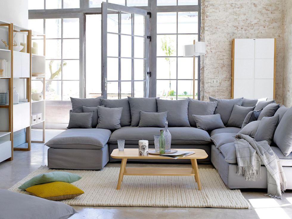 15 Decorating Ideas for Your Living Room to Achieve Modern and Warm Spaces