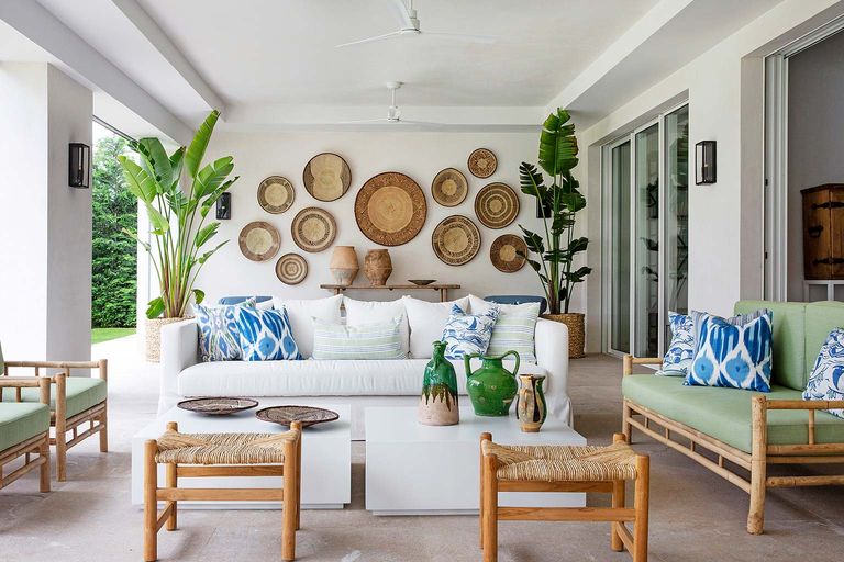  15 Tips to Have More Cooler and Welcoming Living Room in Summer