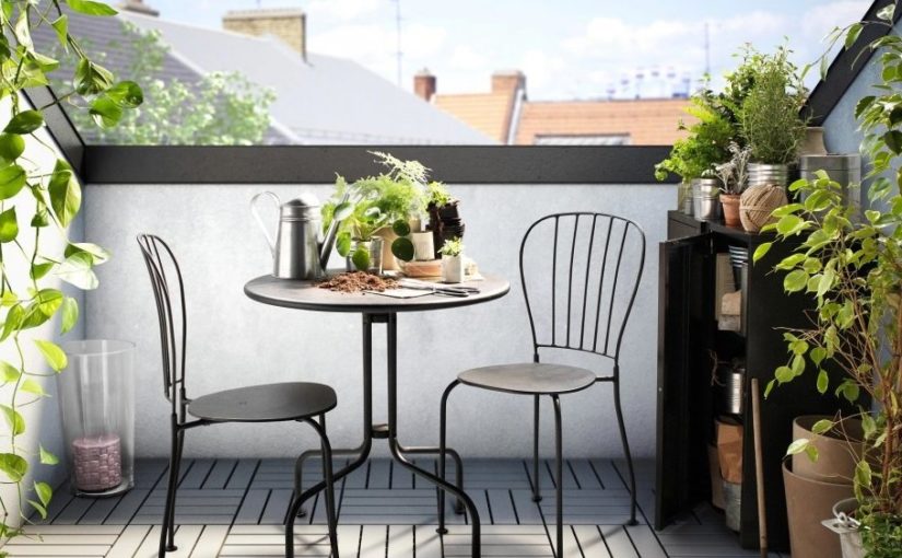 25 Ideas to Remodel an Open Loggia Furniture, Plants, Protection From Precipitation