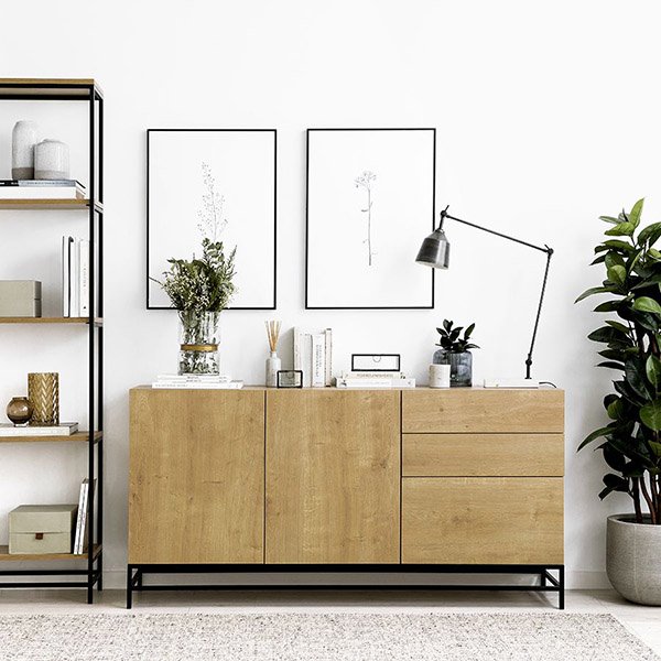 26 Ideas to Decorate Above the Sideboard