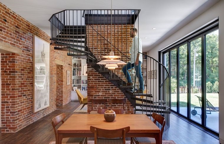 10 Photos That Shows Spiral Staircase and Brick Wall in Renovation of an Old Country House