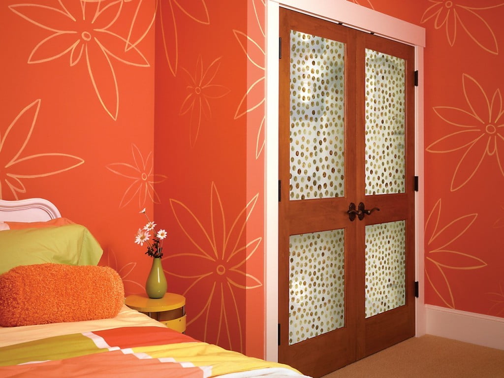 37 Tips to Decorate Your Door