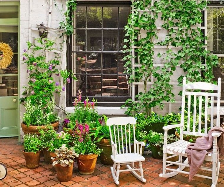 25 Ideas for Small Gardens and Make the Most of Space