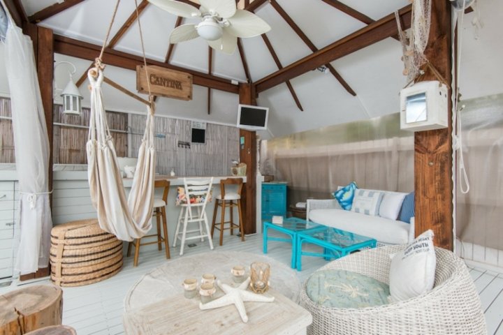 26 Ideas to Create Interior Decoration in Beach Style