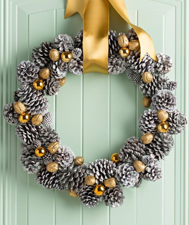 36 Creative Ideas to Decorate Your Home With Pine Cones