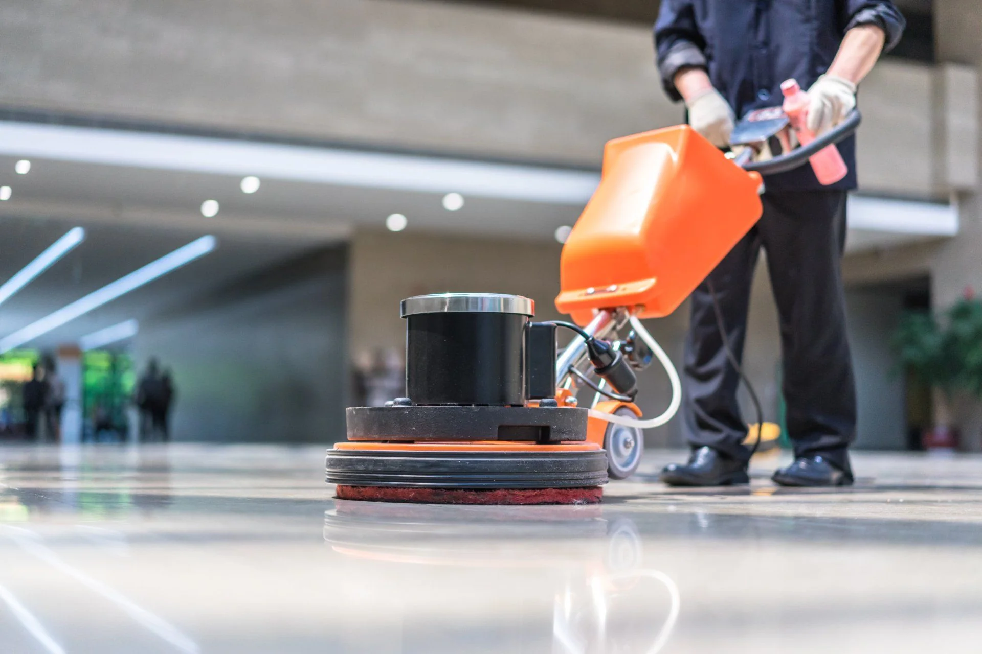 Choosing the Right Floor Cleaning Machine for Your Commercial Space